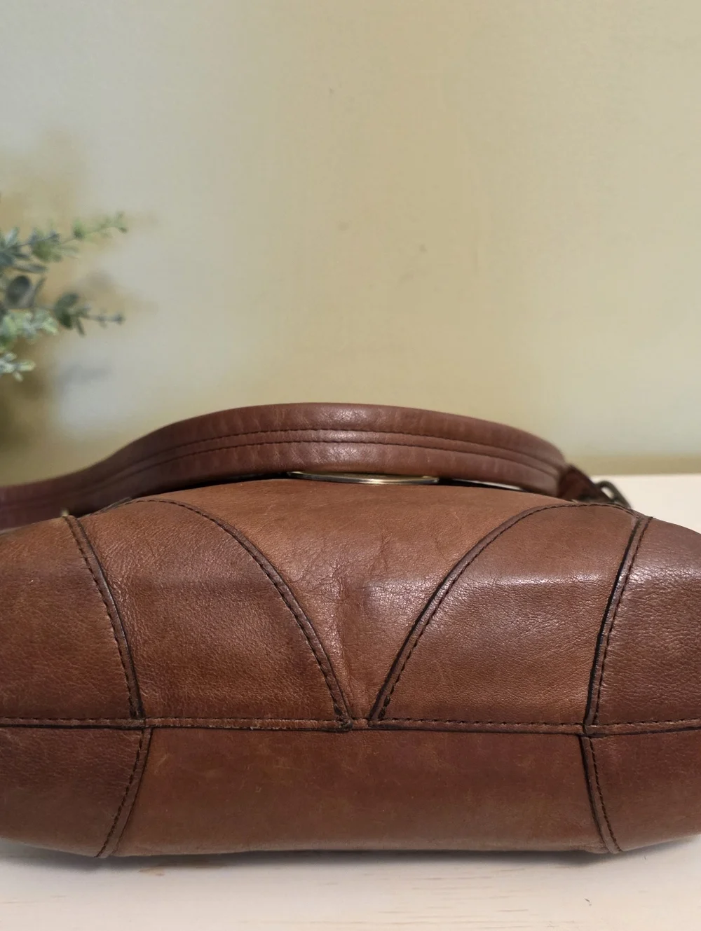 Chloe | Brown Leather Crossbody Bag - Picture 8 of 16